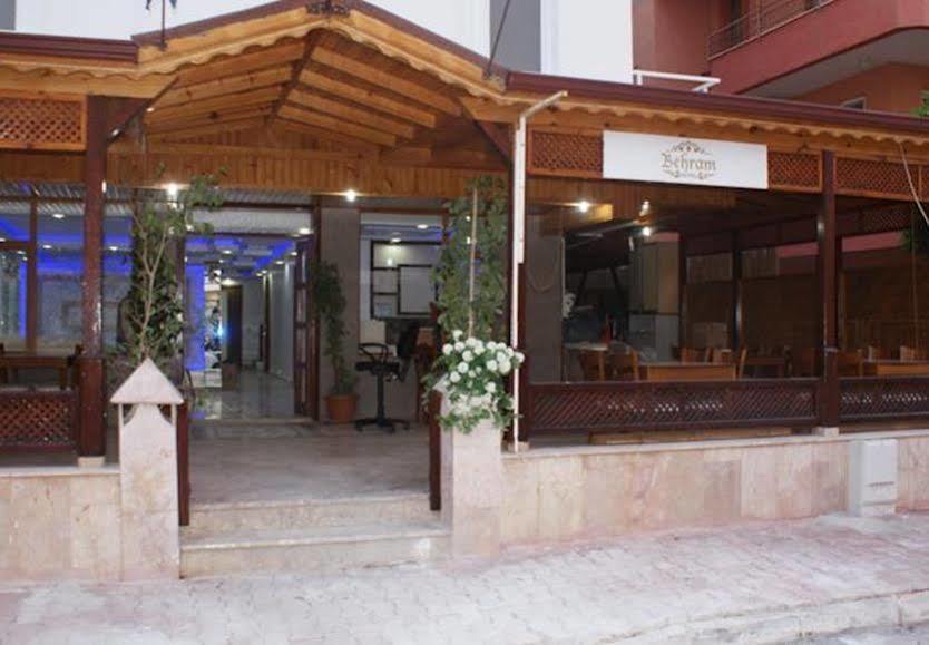 Behram Hotel Antalya Extérieur photo